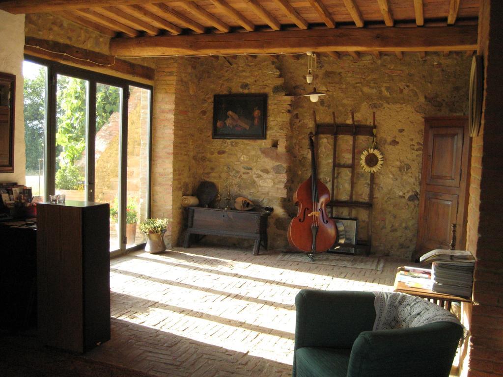 Agriturismo Il Casalino Pari Exteriör bild