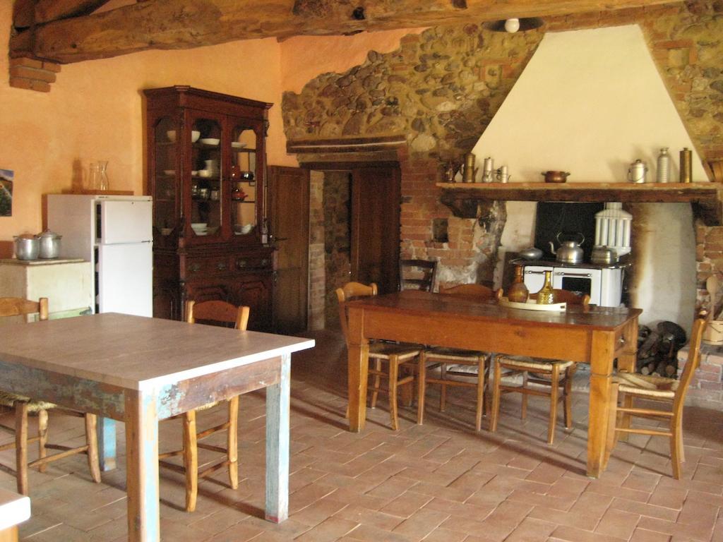 Agriturismo Il Casalino Pari Rum bild