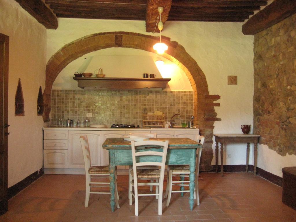 Agriturismo Il Casalino Pari Exteriör bild
