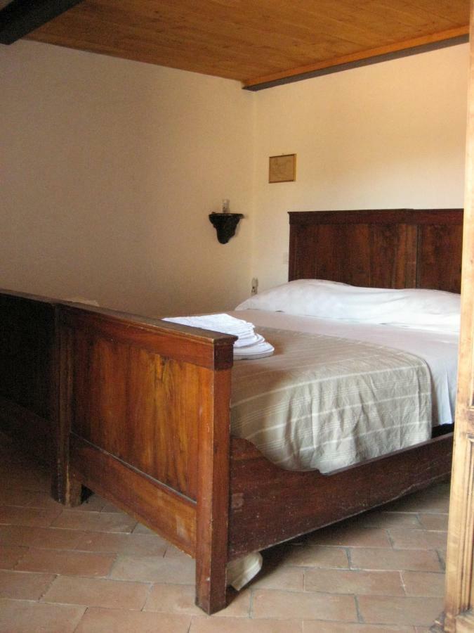 Agriturismo Il Casalino Pari Exteriör bild