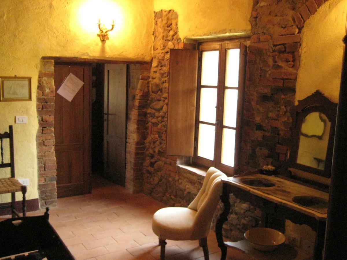 Agriturismo Il Casalino Pari Exteriör bild