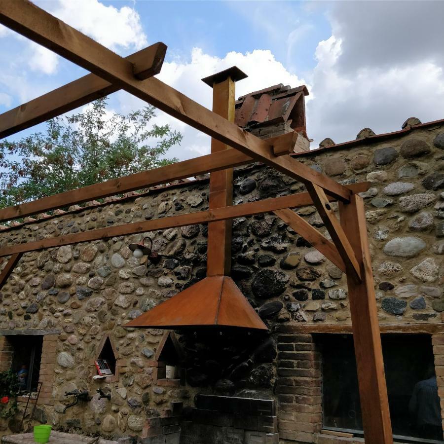 Agriturismo Il Casalino Pari Exteriör bild
