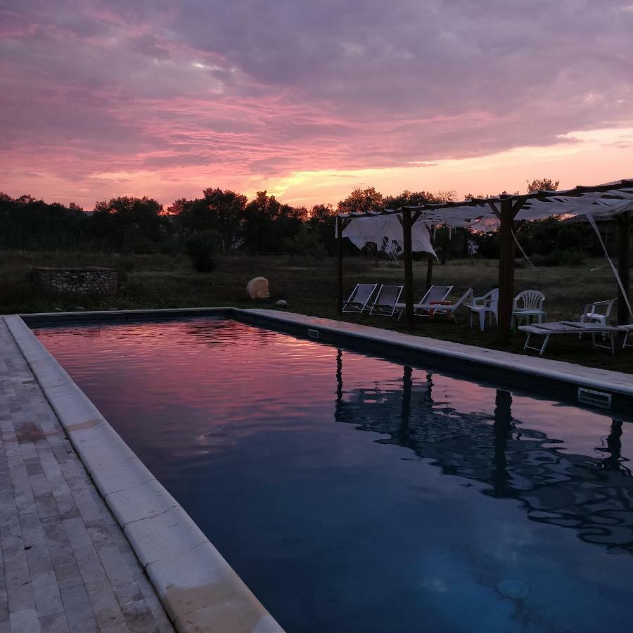 Agriturismo Il Casalino Pari Exteriör bild